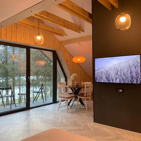Pine Tree House Gozd Martuljek