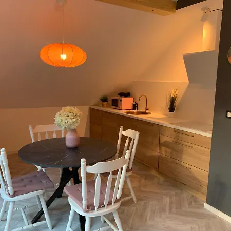 Pine Tree House Appartement *