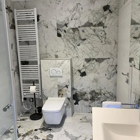 Pine Tree House ゴズ・マルチュリェク