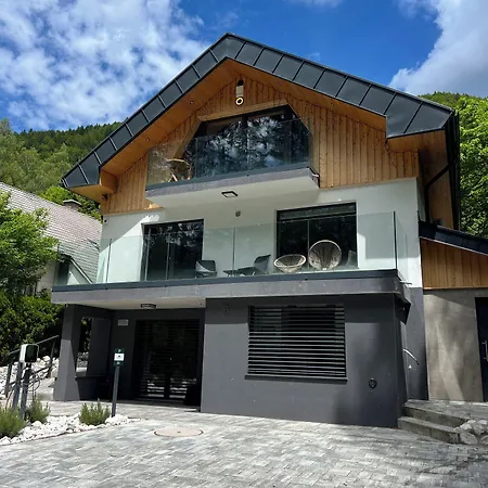 Appartement Pine Tree House