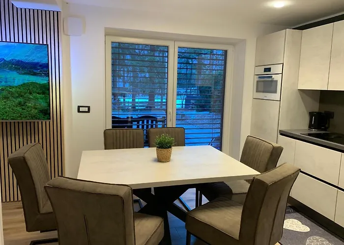 Apartament Pine Tree House *