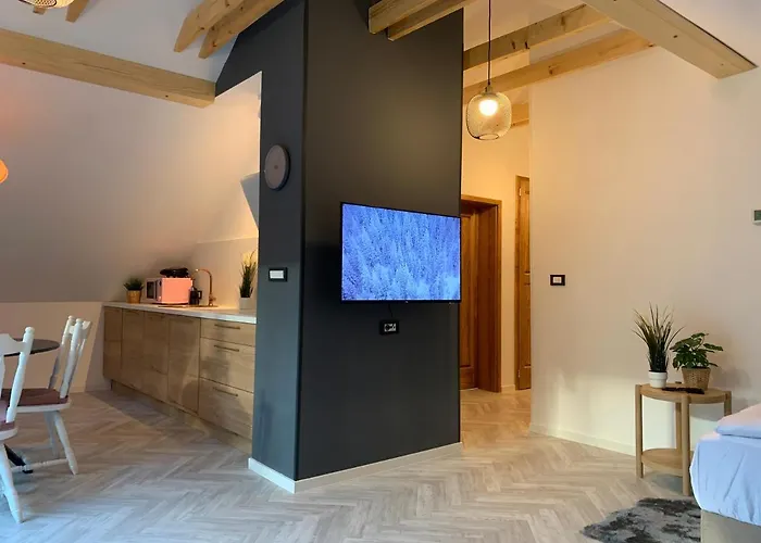 Pine Tree House Apartament *