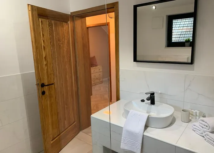 Pine Tree House Apartament