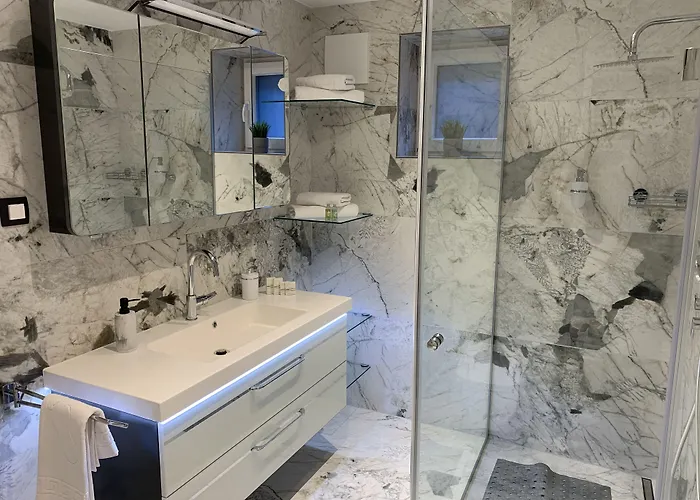 Pine Tree House Apartament *