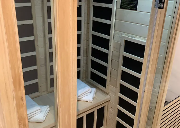 Pine Tree House Apartment